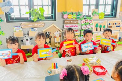 HOẠT ĐỘNG CHÀO MỪNG NGÀY PHỤ NỮ VIỆT NAM 20/10 CÁC BÉ MẦM NON HÒA HẬU KHU B