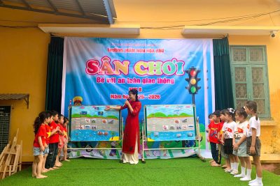 SÂN CHƠI “BÉ VỚI AN TOÀN GIAO THÔNG”